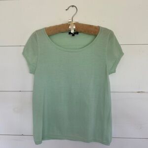 100% cashmere Eileen Fisher short sleeve sweater mint green